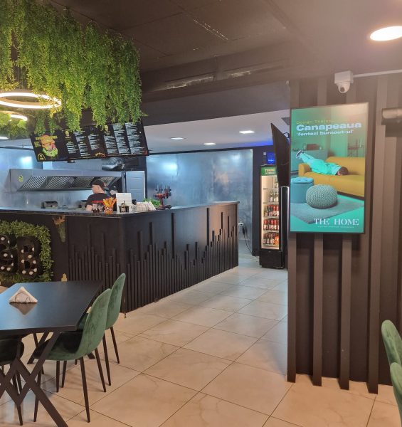Reteaua Digitala DOOH Indoor - Gigi Burger Reteaua Digitala DOOH Indoor - Gigi Burger