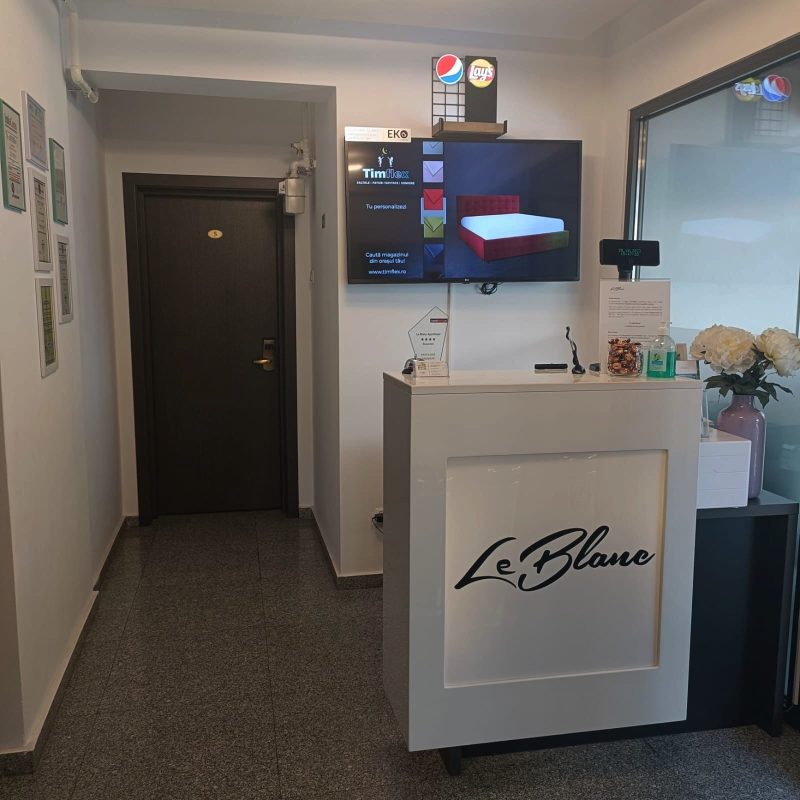 Reteaua Digitala DOOH Indoor - LE BLANC | Apart Hotel Reteaua Digitala DOOH Indoor - LE BLANC | Apart Hotel