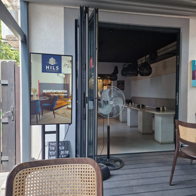 Reteaua Digitala DOOH Indoor - Neighbours Kitchen & Coffee Reteaua Digitala DOOH Indoor - Neighbours Kitchen & Coffee