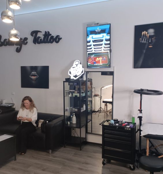 Reteaua Digitala DOOH Indoor - TABOO LOUNGE TATTOO | Salon de tatuaje Reteaua Digitala DOOH Indoor - TABOO LOUNGE TATTOO | Salon de tatuaje