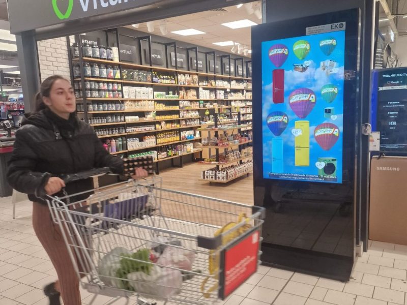 Luxul publicității digitale în Iași: Rețeaua DOOH EkoGroup, susținută de Ciprian Petrescu